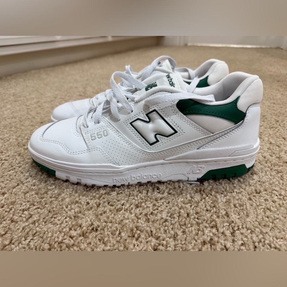 Men’s New Balance 550 Vintage white & pine green sz12